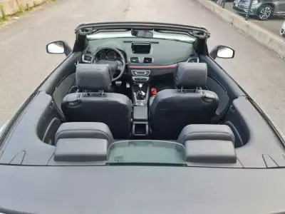 Renault Mégane Cabrio 2015 - 14990 EUR, 195000 km - AUTO.MOTO.pt - 195000km - foto 21 de 43