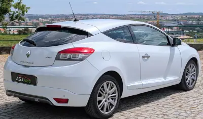 Renault Mégane Coupe 2011 - 5500 EUR, 240205 km - AUTO.MOTO.pt - 240205km - foto 7 de 23