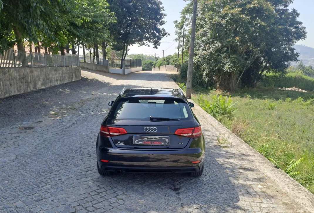 Audi A3 Sportback 2017 - 15500 EUR, 160000 km - 160000km - foto 5 de 14
