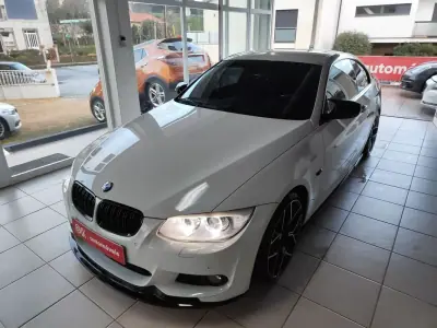 BMW 320 2012 - 18650 EUR, 179300 km - AUTO.MOTO.pt - 179300km - foto 6 de 35