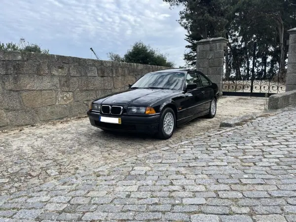 BMW 323 1998 - 19900 EUR, 160000 km - AUTO.MOTO.pt - 160000km - foto 2 de 68
