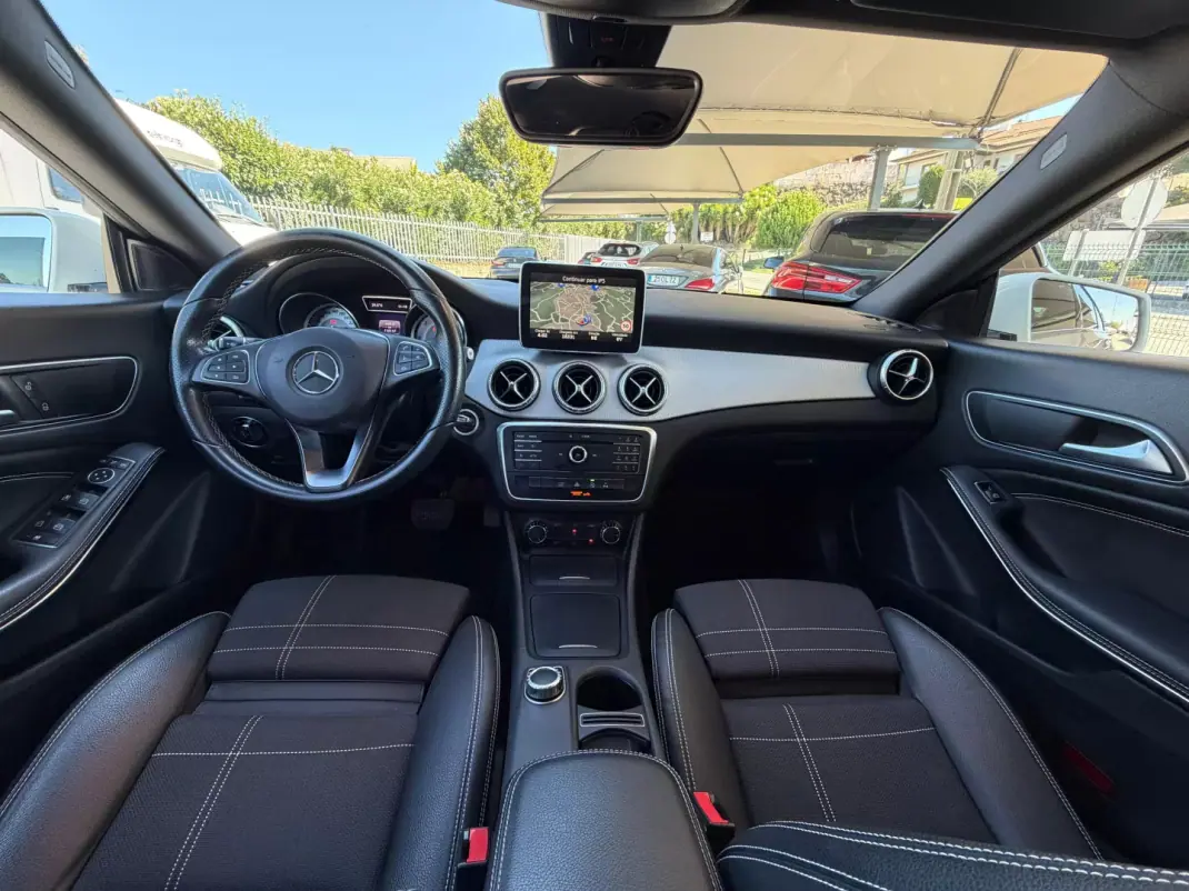 Mercedes-Benz CLA 200 2016 - 21490 EUR, 115000 km - 115000km - foto 17 de 35
