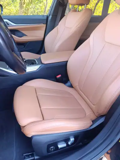 BMW i4 2023 - 49900 EUR, 56000 km - AUTO.MOTO.pt - 56000km - foto 16 de 18