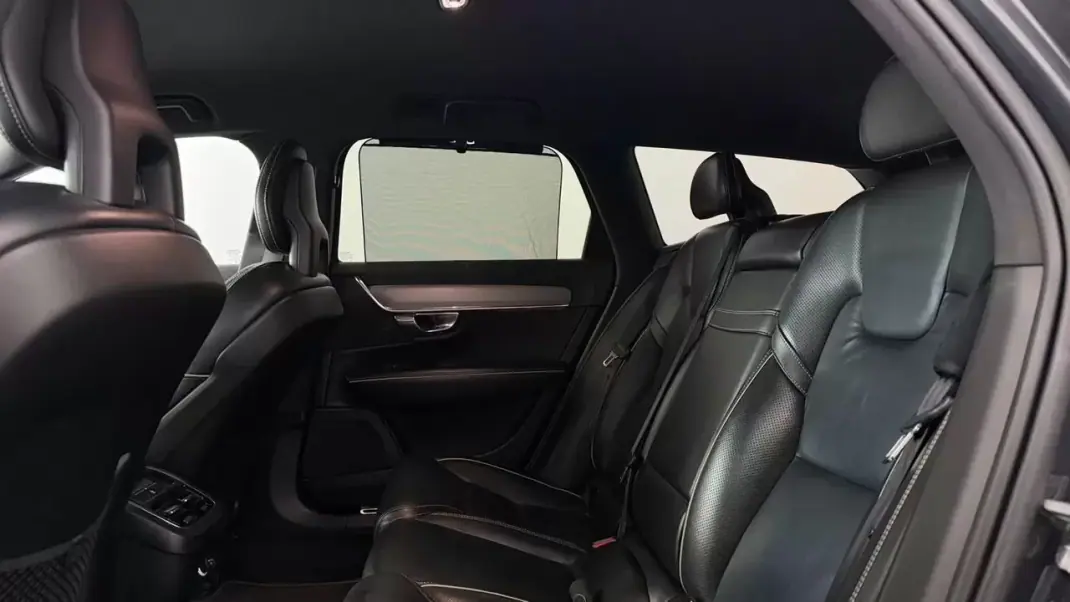 Volvo V90 2018 - 23990 EUR, 166090 km - AUTO.MOTO.pt - 166090km - foto 24 de 31