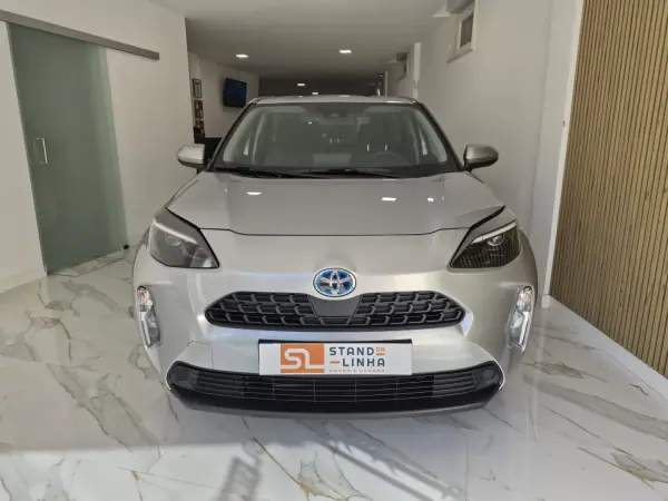 Toyota DYNA TOYOTA YARIS CROSS 1.5 HYBRID DYNAMIC FORCE COMFOR 2024 Híbrido (Gasolina) — 20 544 km Toyota DYNA TOYOTA YARIS CROSS 1.5 HYBRID DYNAMIC FORCE COMFOR 2024 Híbrido (Gasolina)