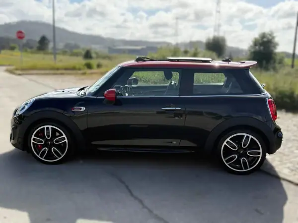 MINI John Cooper Works 2018 - 27900 EUR, 51250 km - AUTO.MOTO.pt - 51250km - foto 6 de 28
