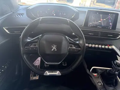 Peugeot 3008 2019 - 17990 EUR, 104352 km - AUTO.MOTO.pt - 104352km - foto 9 de 12