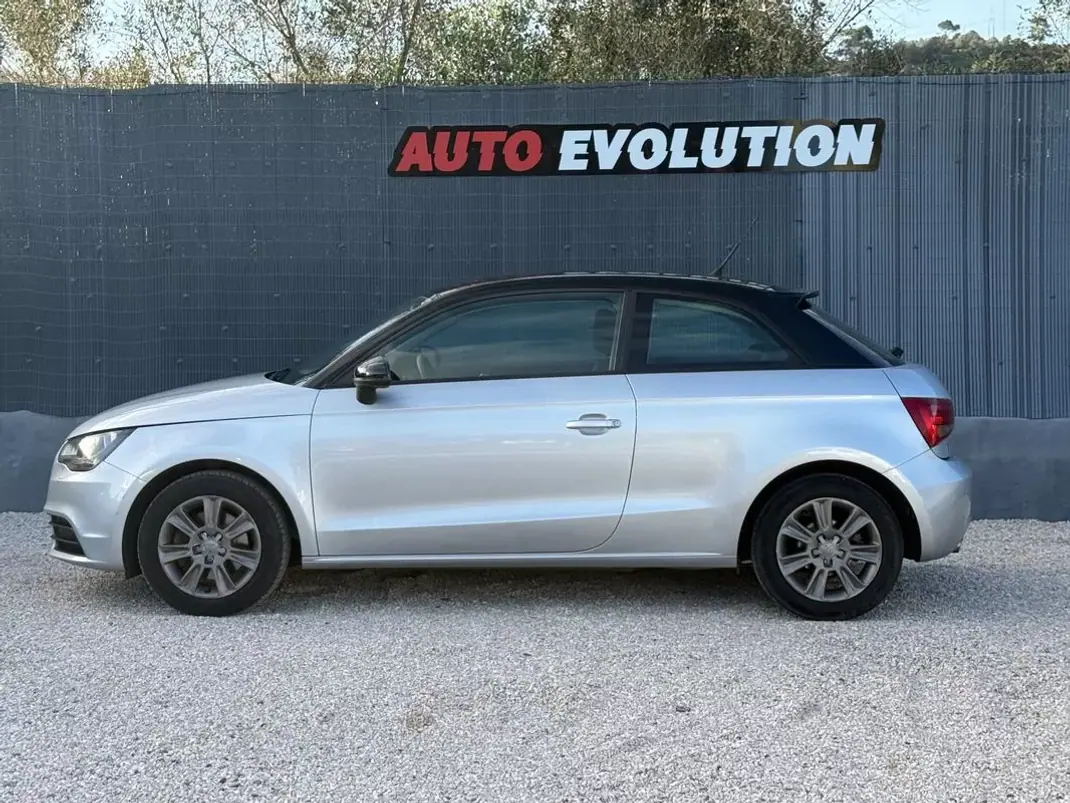 Audi A1 2012 - 8950 EUR, 229900 km - AUTO.MOTO.pt - 229900km - foto 2 de 22