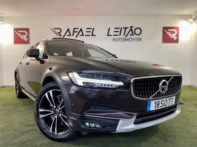 Volvo V90 Cross Country 2017 - 23500 EUR, 213000 km - AUTO.MOTO.pt - 213000km - foto 7 de 44