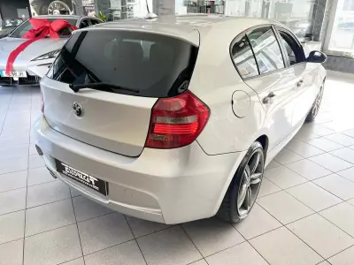 BMW 118 2008 - 8800 EUR, 262392 km - 262392km - foto 4 de 20