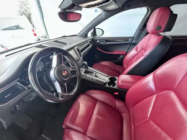 Porsche Macan 2015 - 43000 EUR, 175400 km - AUTO.MOTO.pt - 175400km - foto 16 de 19