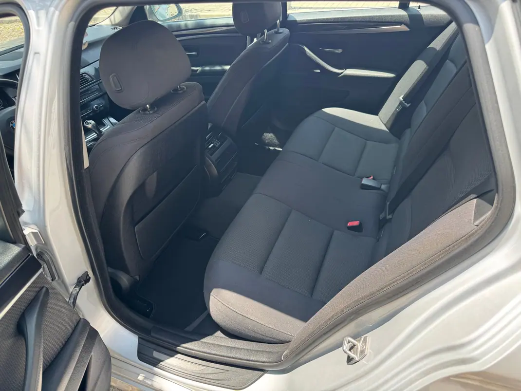 BMW 520D 2014 - 17000 EUR, 135000 km - 135000km - foto 5 de 8
