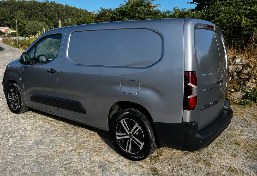 Peugeot Partner 2023 - 16500 EUR, 122000 km - 122000km - foto 6 de 8