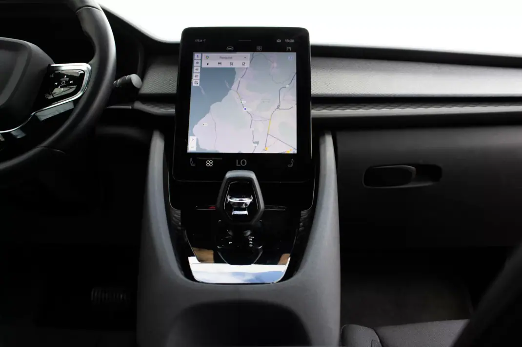 Polestar 2 2021 - 22500 EUR, 138000 km - AUTO.MOTO.pt - 138000km - foto 41 de 46