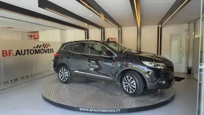 Renault Kadjar 2018 - 15500 EUR, 107700 km - AUTO.MOTO.pt - 107700km - foto 9 de 56
