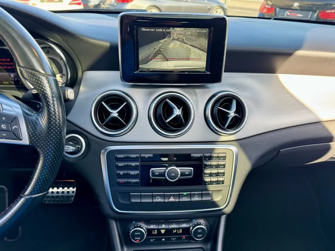 Mercedes-Benz CLA 220 2014 - 19999 EUR, 175000 km - AUTO.MOTO.pt - 175000km - foto 6 de 23