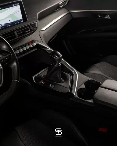 Peugeot 3008 2019 - 17950 EUR, 129000 km - AUTO.MOTO.pt - 129000km - foto 10 de 20