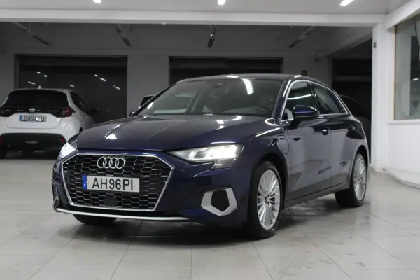 Audi A3 Sportback 2021 — foto 3 de 33