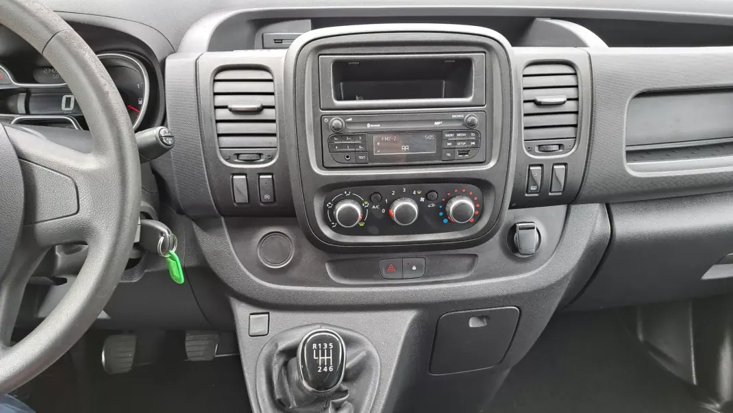 Renault Trafic 1.6DCi L1H1 2020 - 18900 EUR, 274037 km - AUTO.MOTO.pt - 274037km - foto 20 de 25
