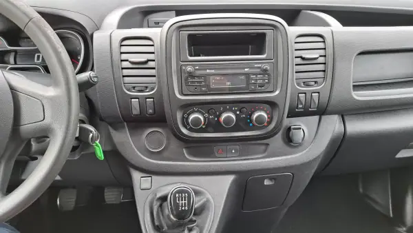 Renault Trafic 1.6DCi L1H1 2020 - 18900 EUR, 274037 km - AUTO.MOTO.pt - 274037km - foto 20 de 25