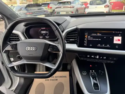 Audi Q4 e-tron 2021 - 29900 EUR, 98000 km - 98000km - foto 8 de 46