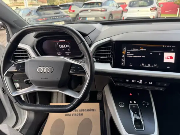 Audi Q4 e-tron 2021 - 29900 EUR, 98000 km - 98000km - foto 8 de 46