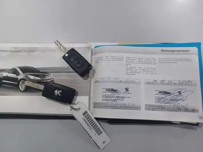 Peugeot RCZ 2010 - 13480 EUR, 102545 km - AUTO.MOTO.pt - 102545km - foto 36 de 37