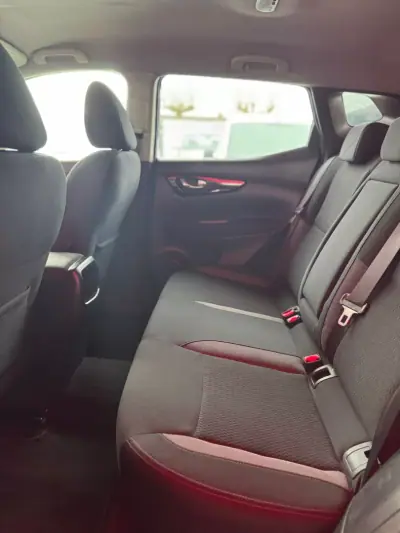 Nissan Qashqai 2018 - 18500 EUR, 118088 km - AUTO.MOTO.pt - 118088km - foto 8 de 16