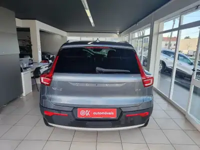 Volvo XC 40 2019 - 23850 EUR, 132000 km - AUTO.MOTO.pt - 132000km - foto 9 de 35