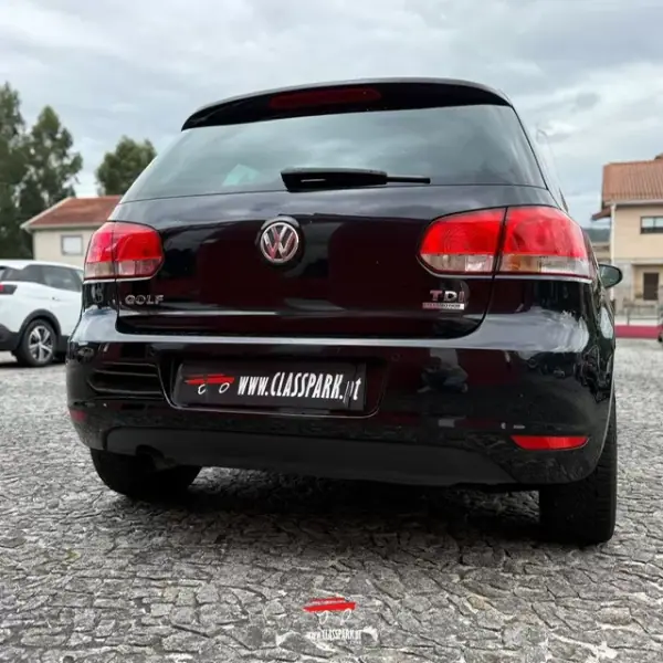 Volkswagen Golf 2011 - 9500 EUR, 188000 km - AUTO.MOTO.pt - 188000km - foto 15 de 18