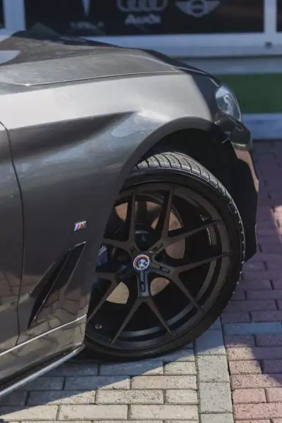 BMW 530e 2019 - 26850 EUR, 181810 km - AUTO.MOTO.pt - 181810km - foto 35 de 47