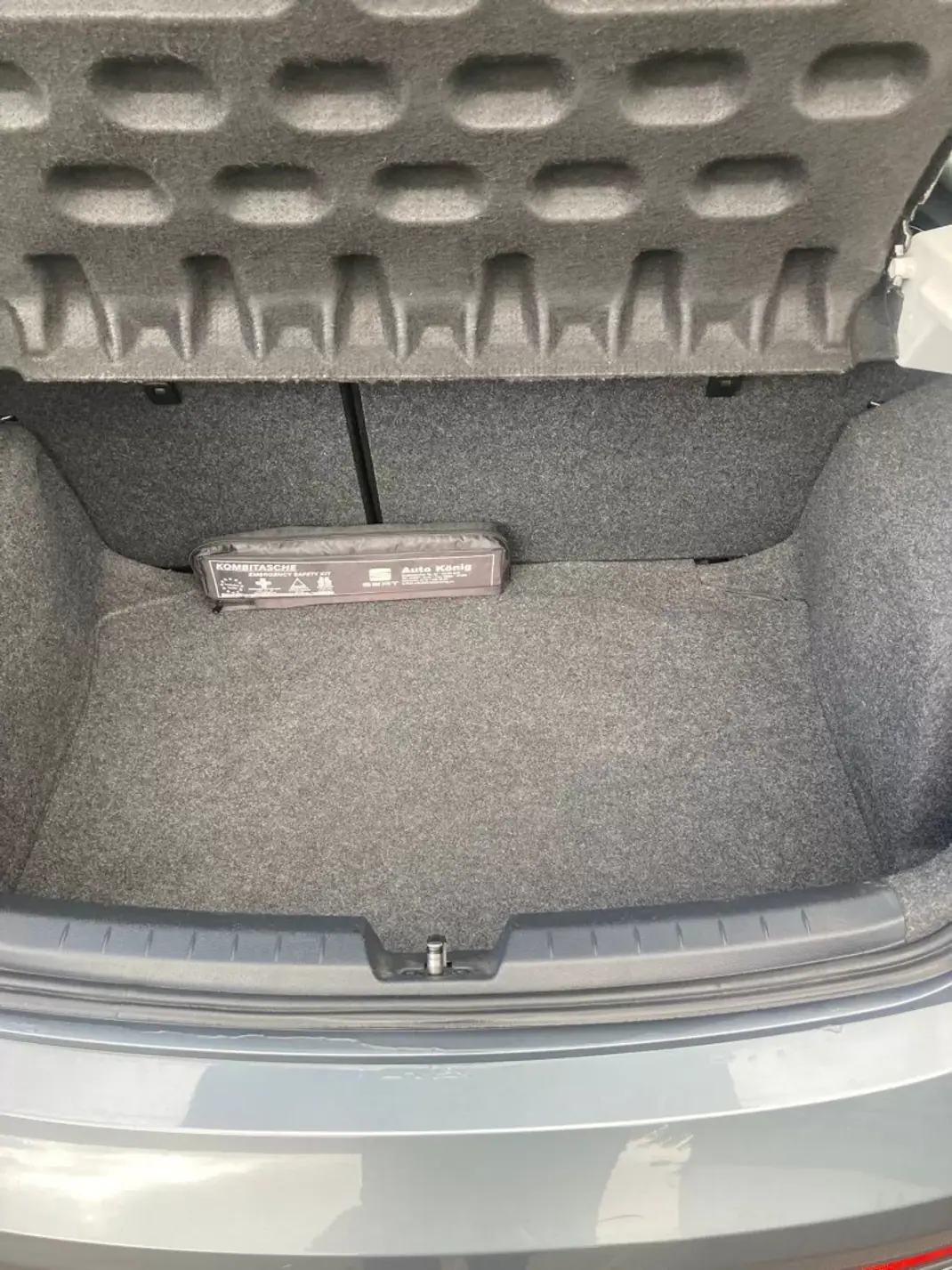 SEAT Ibiza 2016 - 13900 EUR, 118800 km - AUTO.MOTO.pt - 118800km - foto 8 de 24