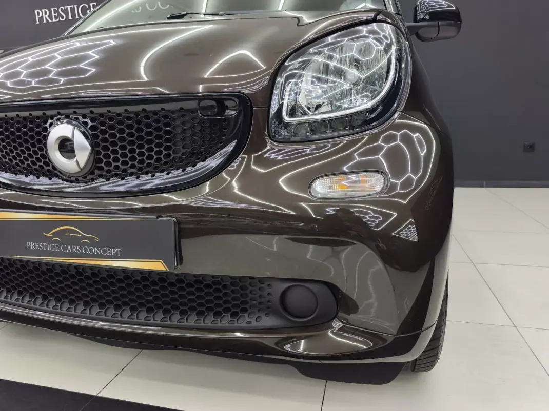 Smart ForTwo Coupé 2018 - 13450 EUR, 110509 km - AUTO.MOTO.pt - 110509km - foto 10 de 33