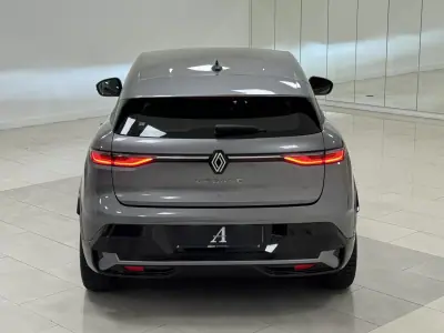 Renault Mégane E-Tech 2022 - 23890 EUR, 69000 km - AUTO.MOTO.pt - 69000km - foto 8 de 28