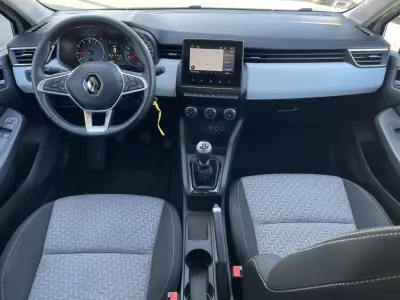 Renault Clio 2021 - 12490 EUR, 129465 km - AUTO.MOTO.pt - 129465km - foto 9 de 22