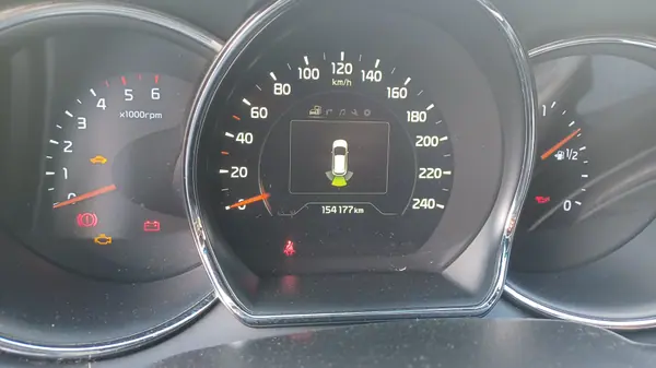 Kia Ceed SW 2016 — foto 2 de 6
