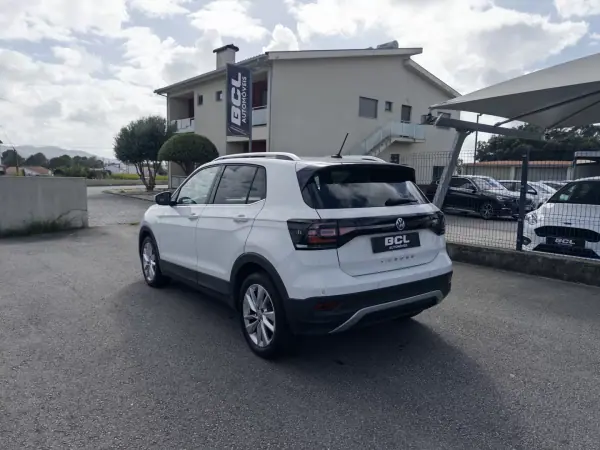 Volkswagen T-Cross 2019 - 18990 EUR, 100000 km - 100000km - foto 5 de 50