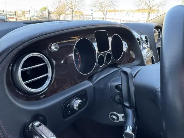 Bentley Continental 2009 - 95000 EUR, 60000 km - AUTO.MOTO.pt - 60000km - foto 20 de 23