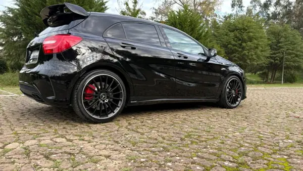 Mercedes-Benz A 45 AMG 2015 - 30500 EUR, 134000 km - AUTO.MOTO.pt - 134000km - foto 18 de 22