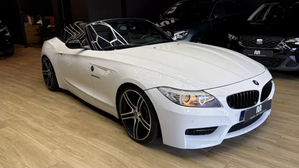 BMW Z4 35 is Auto 2011 Gasolina — 117 000 km BMW Z4 35 is Auto 2011 Gasolina