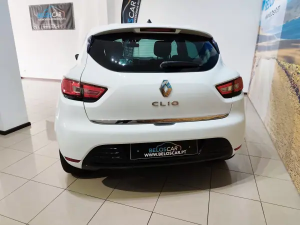 Renault Clio 2019 - 10990 EUR, 99000 km - AUTO.MOTO.pt - 99000km - foto 7 de 24