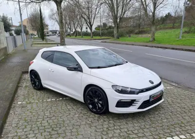 Volkswagen Scirocco 2008 - 13990 EUR, 180000 km - AUTO.MOTO.pt - 180000km - foto 8 de 12