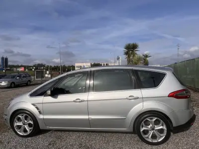 Ford S-Max 2010 - 11000 EUR, 197560 km - AUTO.MOTO.pt - 197560km - foto 3 de 19