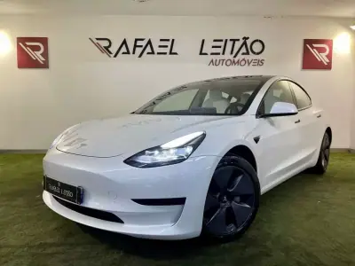Tesla Model 3 2023 - 68000km