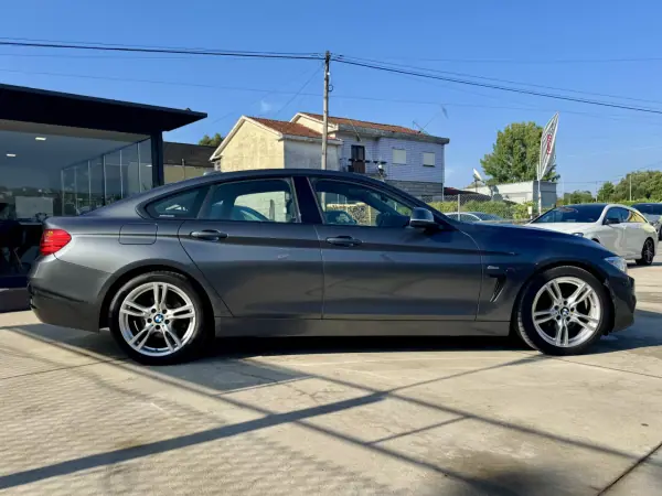 BMW 418 Gran Coupé 2016 - 17500 EUR, 180000 km - AUTO.MOTO.pt - 180000km - foto 23 de 24