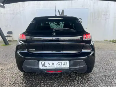 Peugeot 208 2021 - 12250 EUR, 69175 km - AUTO.MOTO.pt - 69175km - foto 4 de 11