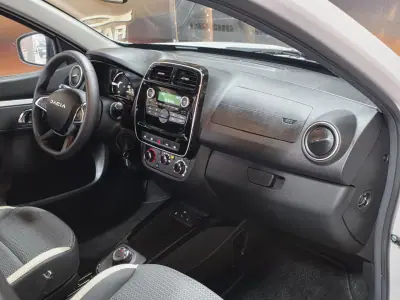Dacia Spring 2023 - 14990 EUR, 2000 km - AUTO.MOTO.pt - 2000km - foto 13 de 16