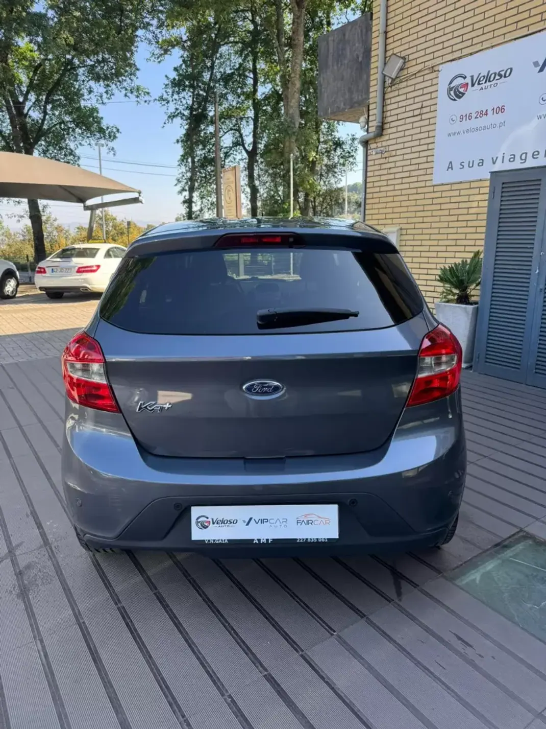 Ford KA 2017 - 10900 EUR, 56900 km - AUTO.MOTO.pt - 56900km - foto 3 de 12