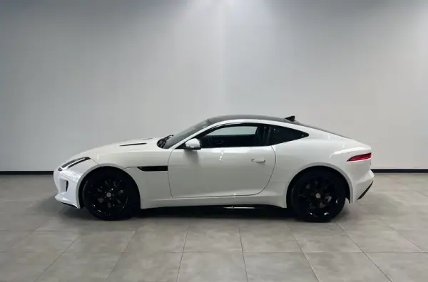 Jaguar F-Type 2017 - 47900 EUR, 54000 km - AUTO.MOTO.pt - 54000km - foto 4 de 20