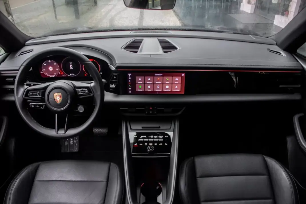 Porsche Macan 2025 - 83990 EUR, 15400 km - AUTO.MOTO.pt - 15400km - foto 42 de 49